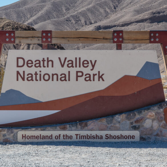 Sign at the entrance to Death Valley