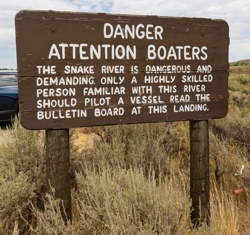 Danger Attention Boaters The Snake River is dangerous and demanding. Only a highly skilled person familiar with this river should pilot a vessel. Read the bulletin board at this landing.